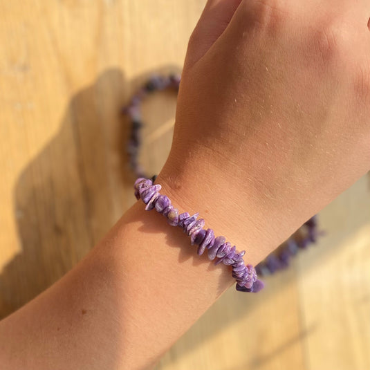 Charoite Chip Bracelet to Remind us of our Inner Power - Bracelets - Keshet Crystals in Petersfield