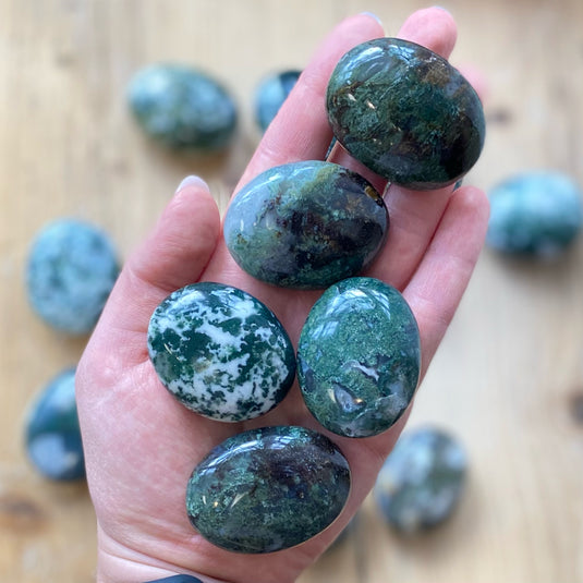 Moss Agate Palmstone for Grounding & Stabilisation - Palm Stones - Keshet Crystals in Petersfield