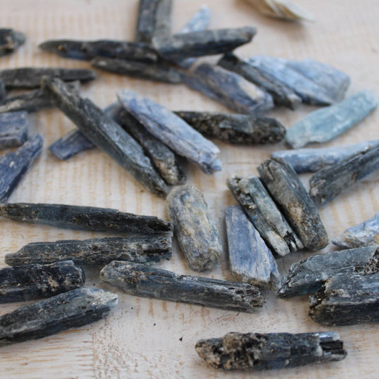 Small Raw Blue Kyanite Blade